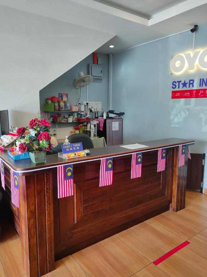 Hotel Star Inn Телук Интан Екстериор снимка